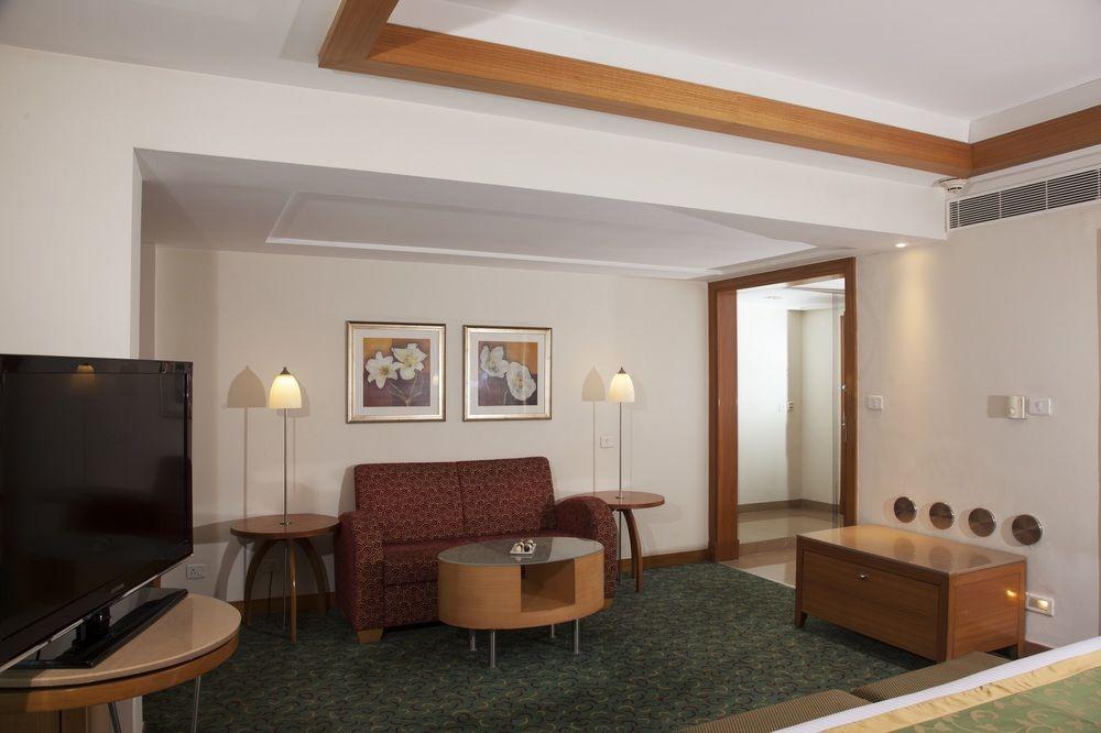 Courtyard By Marriott Chennai Otel Dış mekan fotoğraf