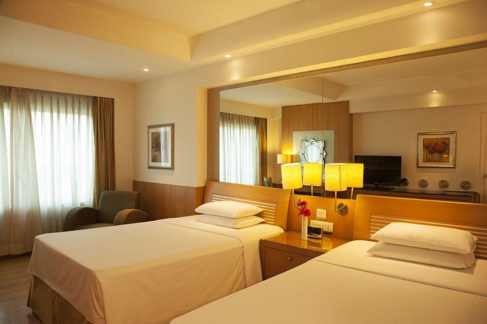Courtyard By Marriott Chennai Otel Dış mekan fotoğraf