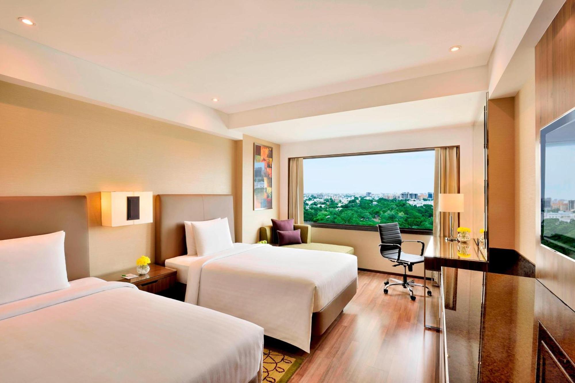 Courtyard By Marriott Chennai Otel Dış mekan fotoğraf