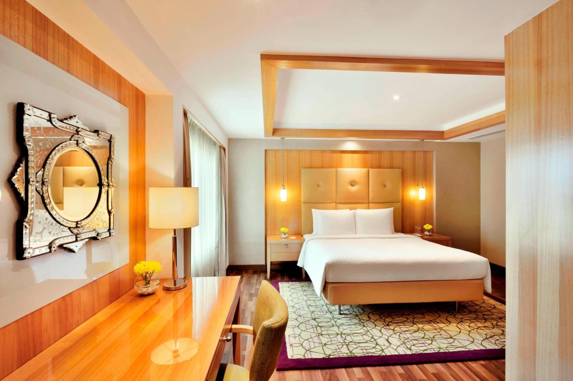Courtyard By Marriott Chennai Otel Dış mekan fotoğraf
