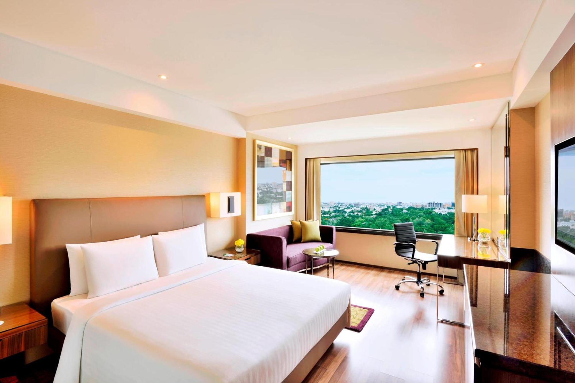 Courtyard By Marriott Chennai Otel Dış mekan fotoğraf