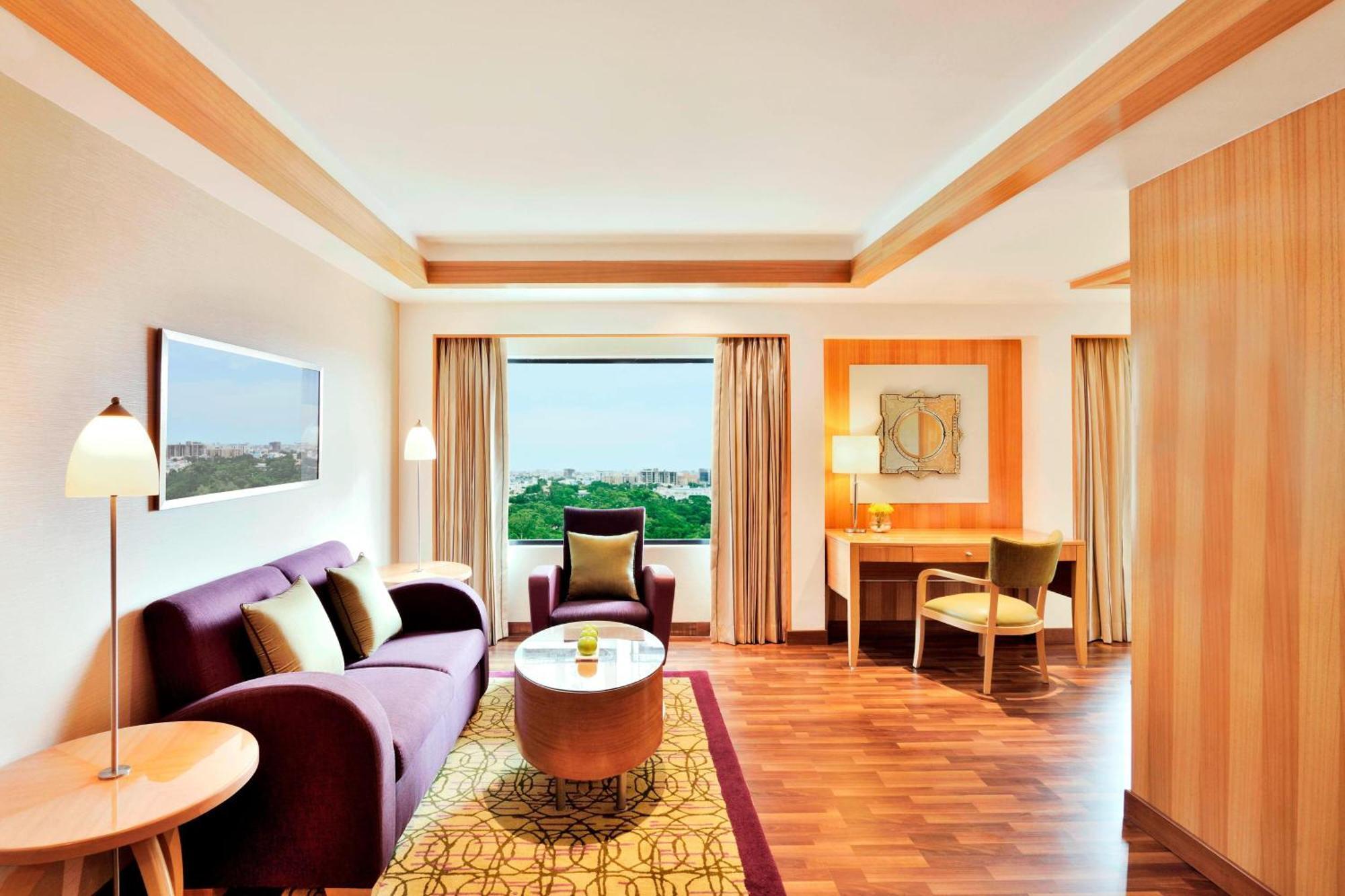 Courtyard By Marriott Chennai Otel Dış mekan fotoğraf