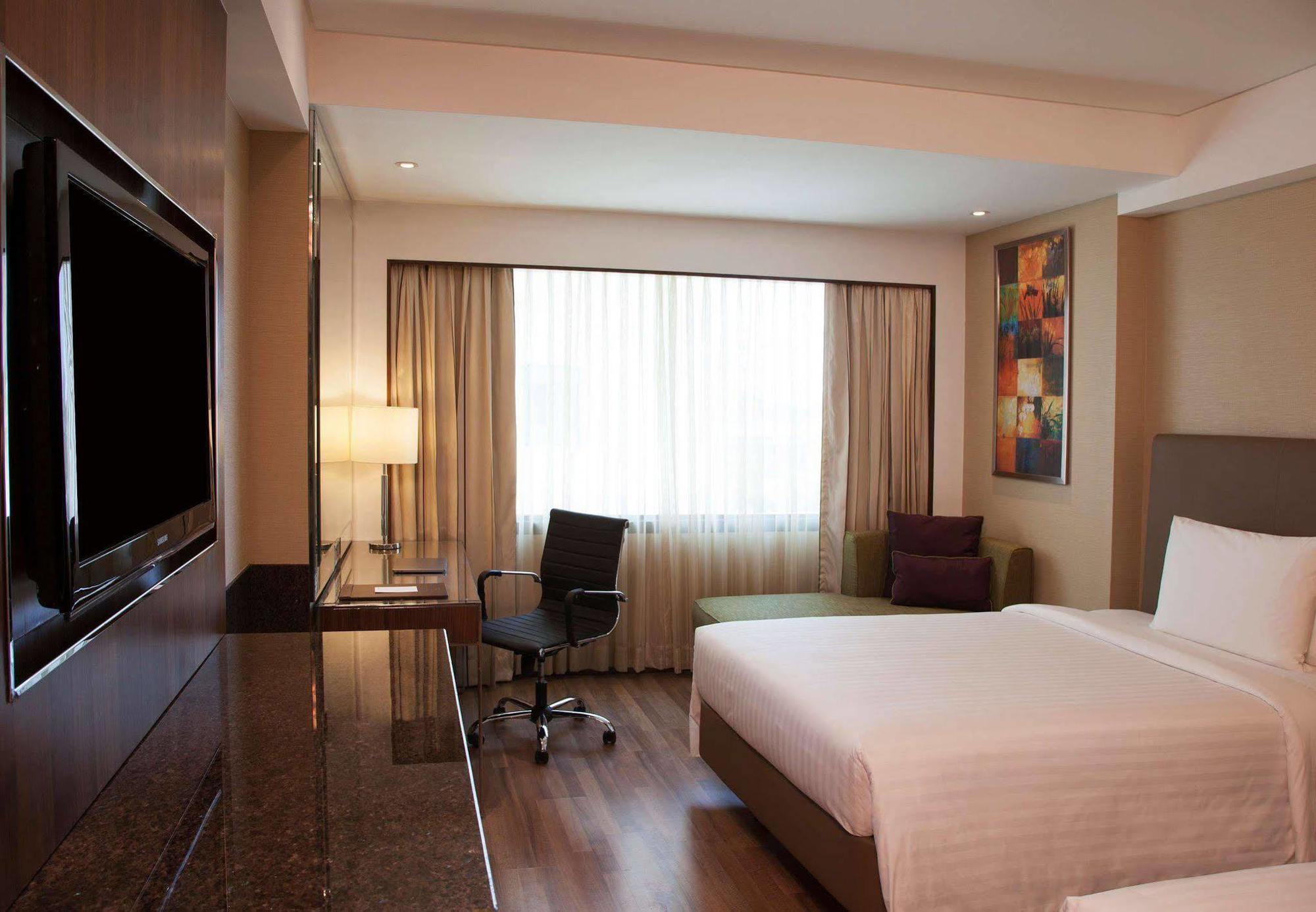 Courtyard By Marriott Chennai Otel Dış mekan fotoğraf