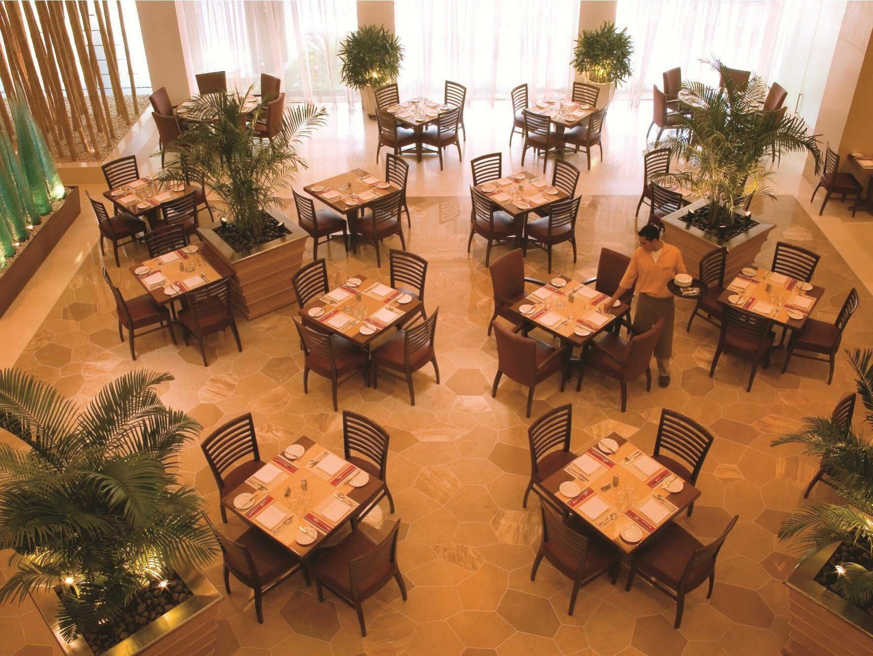 Courtyard By Marriott Chennai Otel Dış mekan fotoğraf
